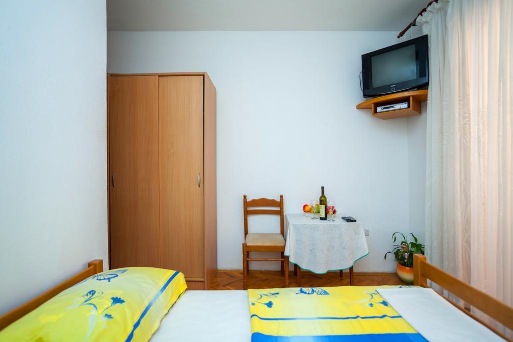Apartments Marko Τίβατ Δωμάτιο φωτογραφία