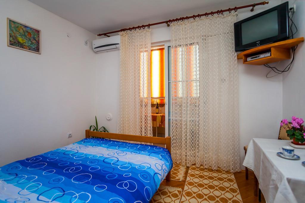 Apartments Marko Τίβατ Δωμάτιο φωτογραφία