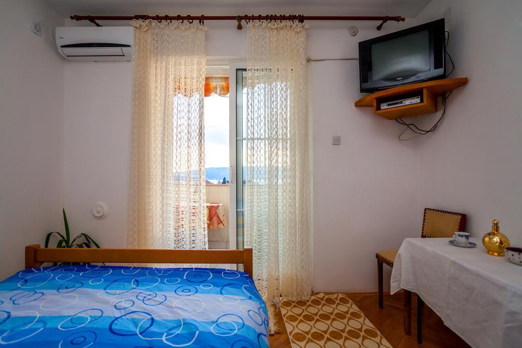 Apartments Marko Τίβατ Δωμάτιο φωτογραφία