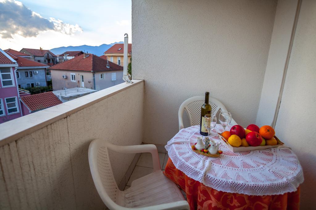 Apartments Marko Τίβατ Δωμάτιο φωτογραφία