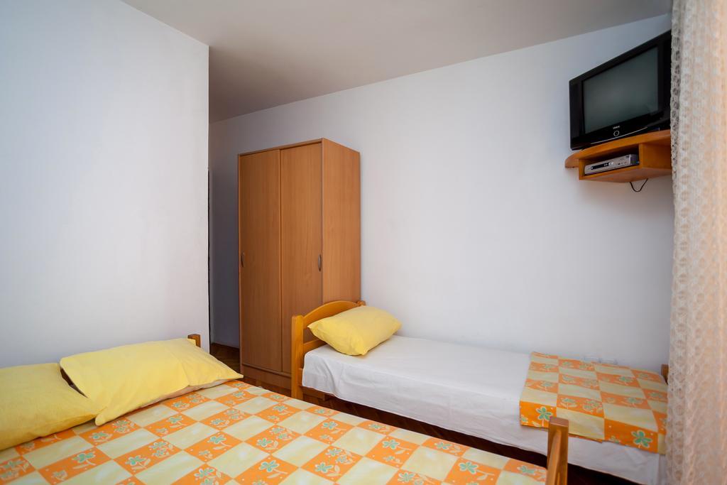 Apartments Marko Τίβατ Δωμάτιο φωτογραφία