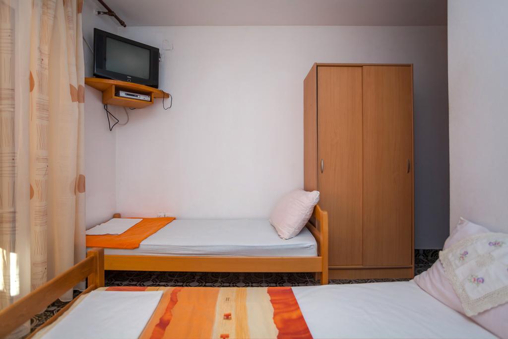 Apartments Marko Τίβατ Δωμάτιο φωτογραφία